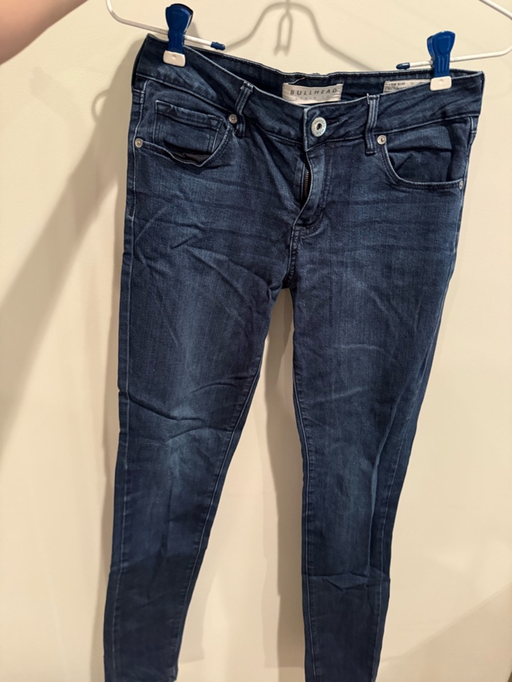 Bullhead Women's Indigo Stretch Skinny Jeans